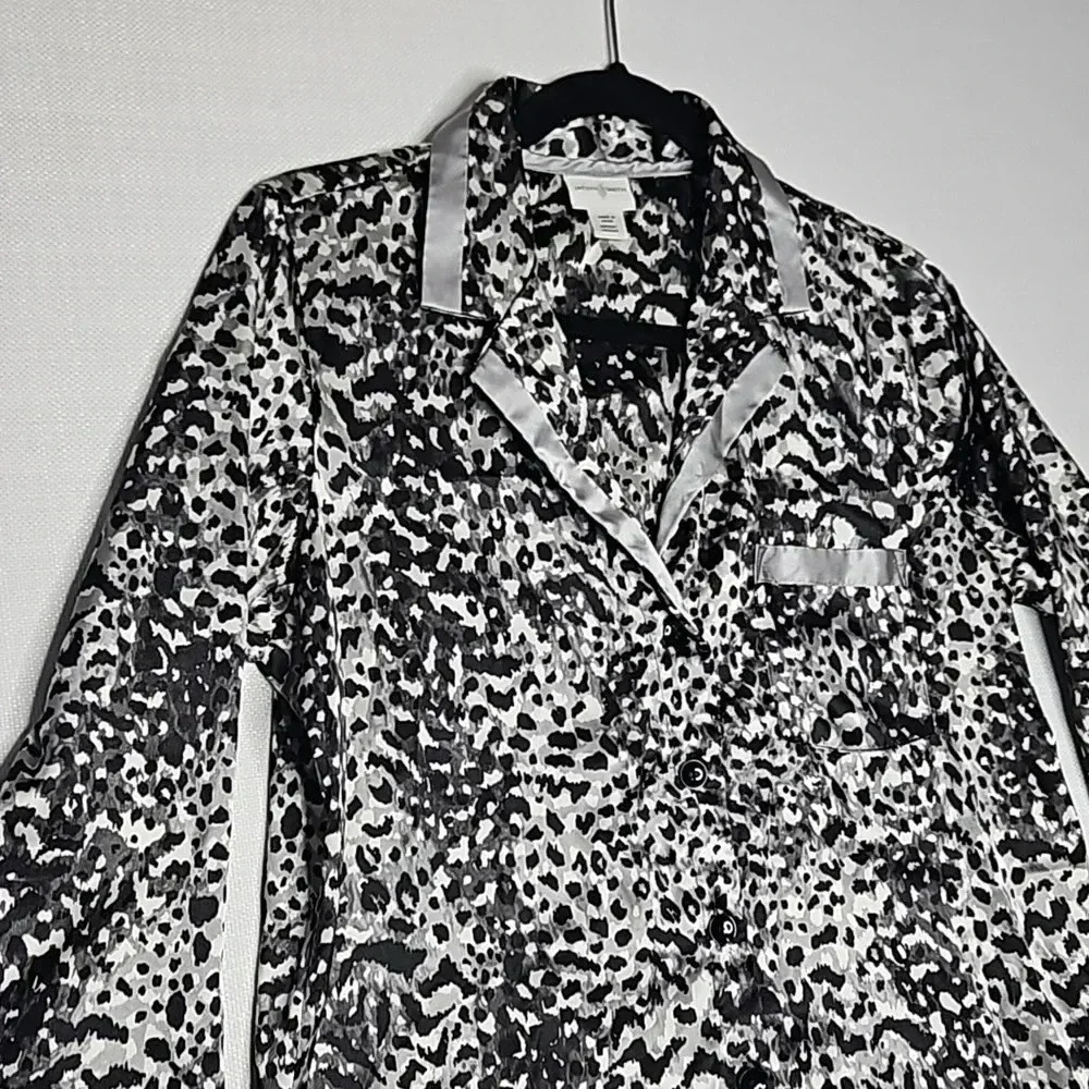 Jaclyn Smith Animal Print Pajama Silky Blouse‎ Black White Gray Women's Medium